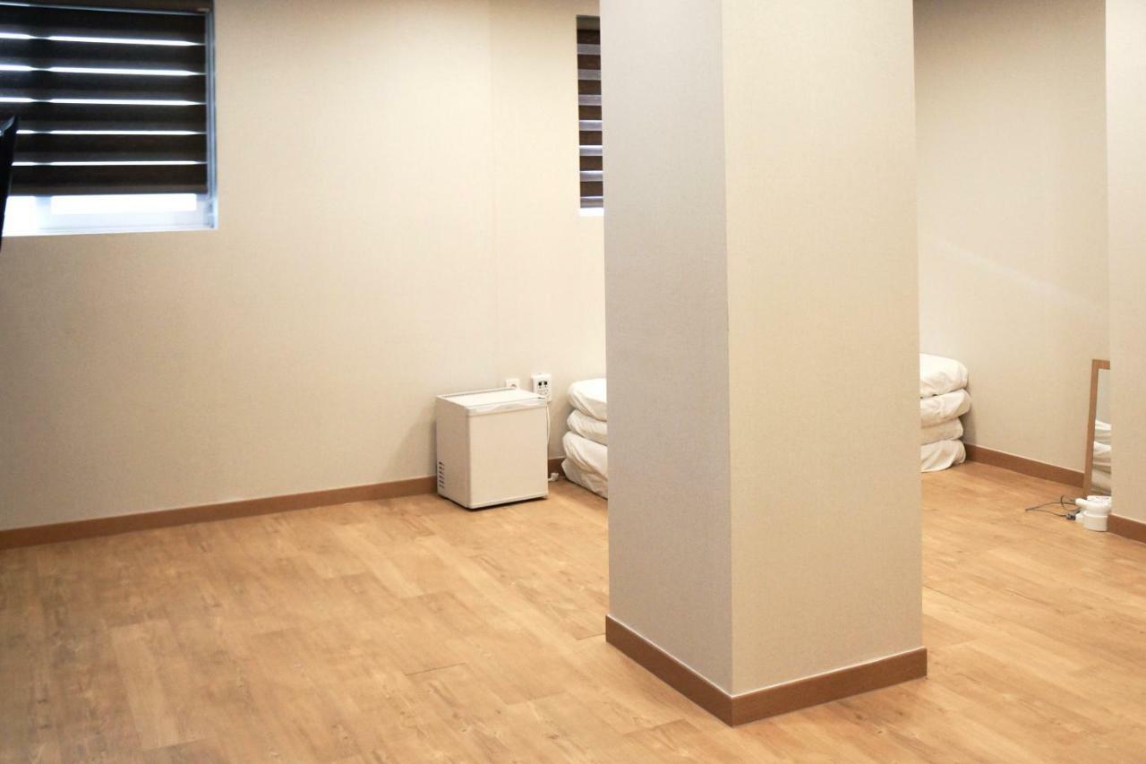 Cioharu Guesthouse Gwanganri Busan Exteriör bild